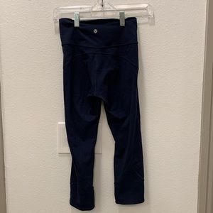 Cropped navy blue lulu lemon leggings